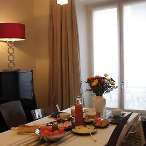 Bed & Breakfast La Maison De Lea, Paris