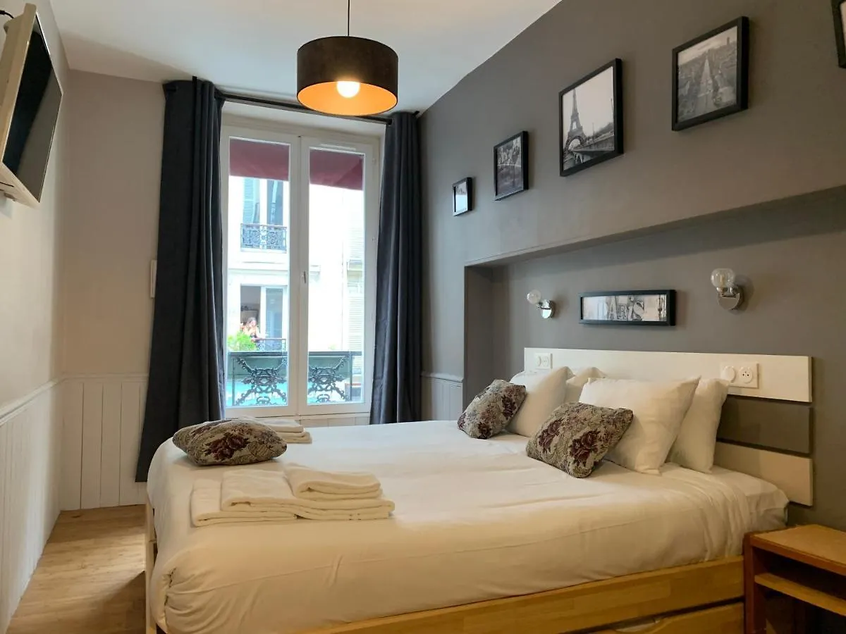 Hotel Apollo Opera contacts
