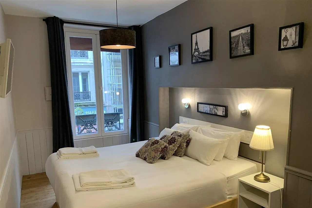 Hotel Apollo Opera Paris France