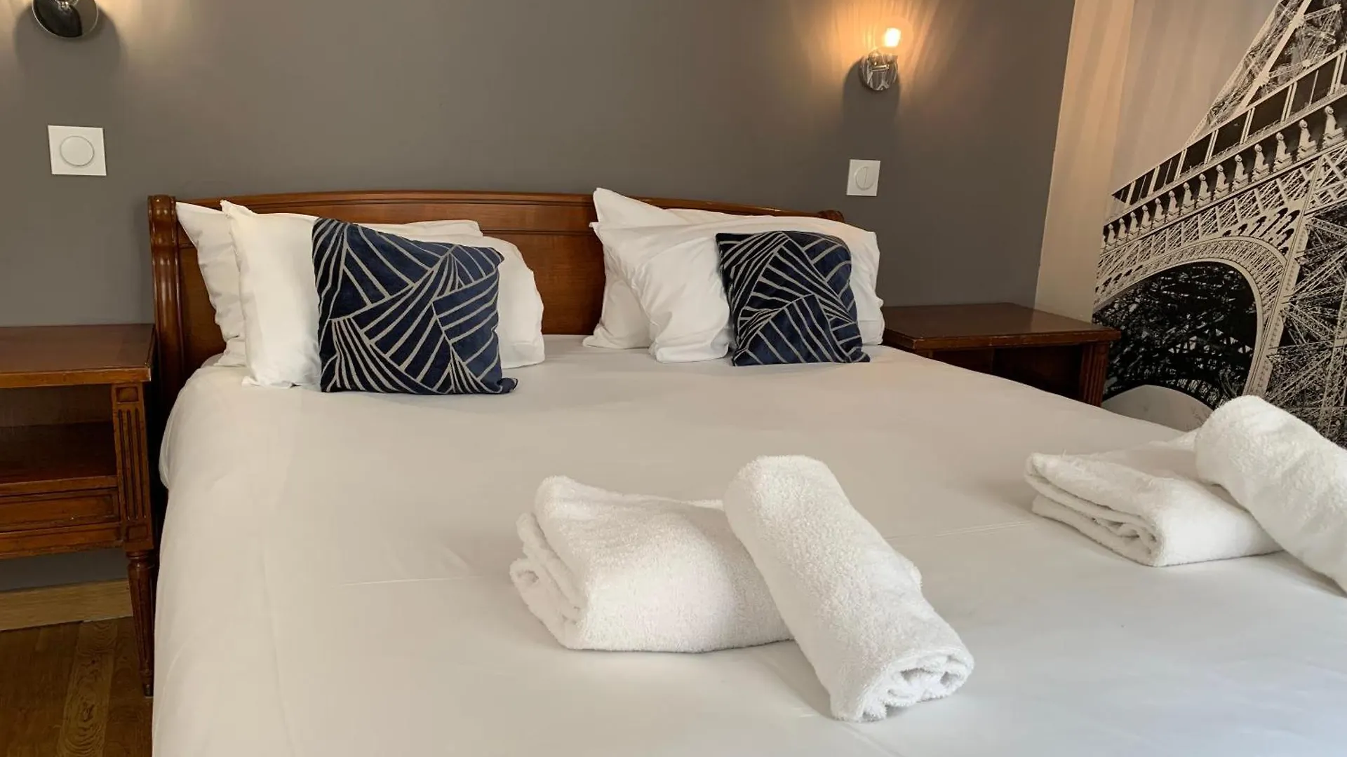 Hotel Apollo Opera Paris France
