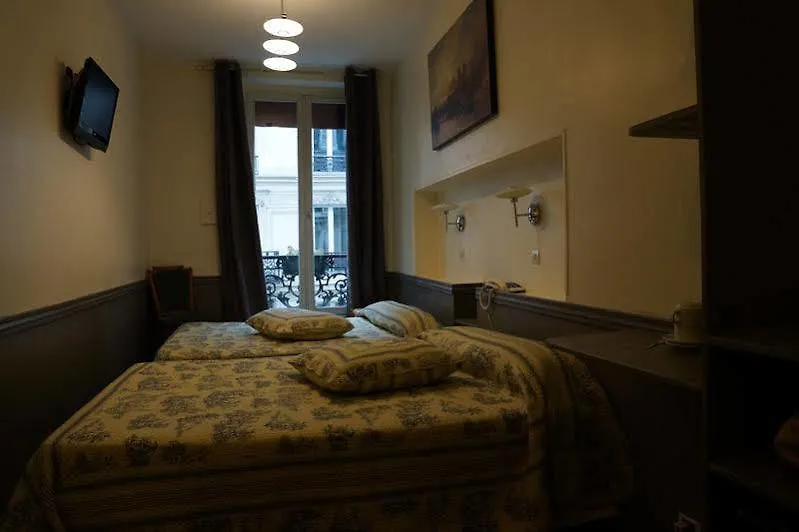 Hotel Apollo Opera Paris 3*,